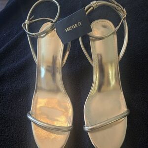Forever 21 Gold Strappy Sandals NWT Size 41/10